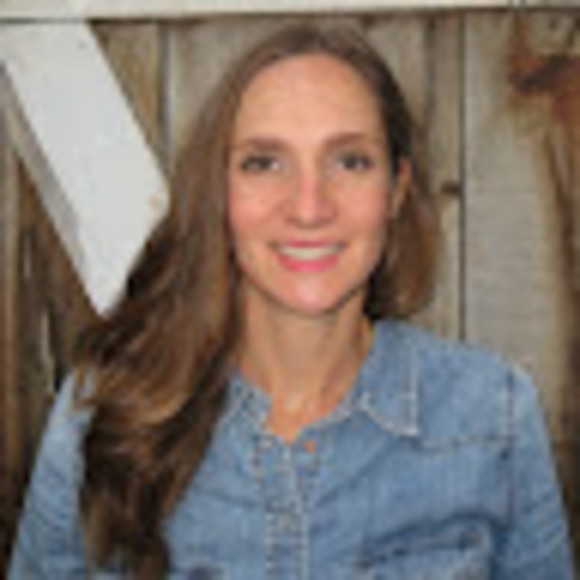 Meet your Posher, Lisa - Picture 1 of 1